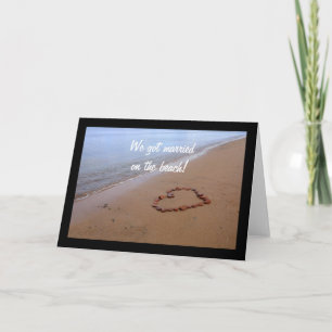 Red Rocks Heart op het strand van Sandy Aankondiging