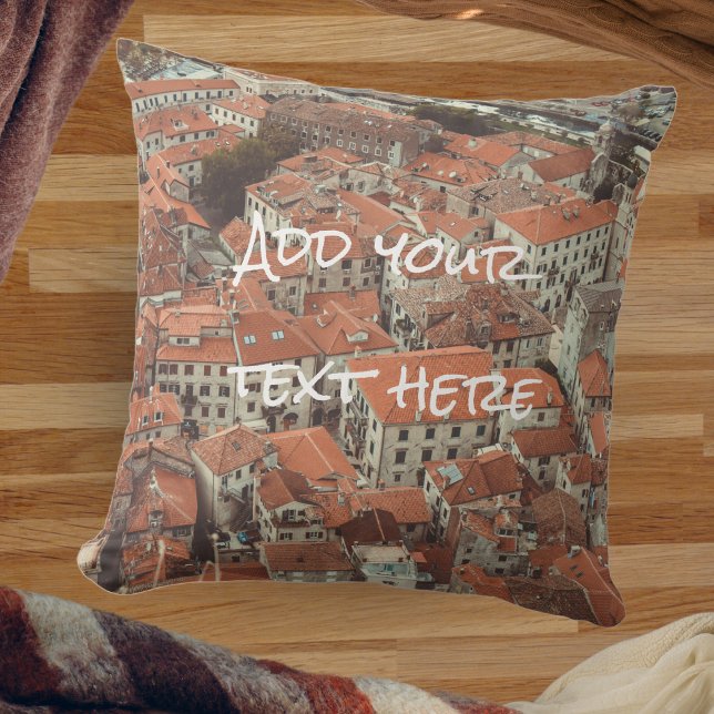 Red Roofs van Kotor (Montenegro) Kussen (Creator heeft geüpload)