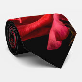 Red Rose against Black Background Stropdas (Opgerold)