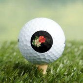 Red Rose en Daisies Black Achtergrond Golfballen (Insitu Shirt)