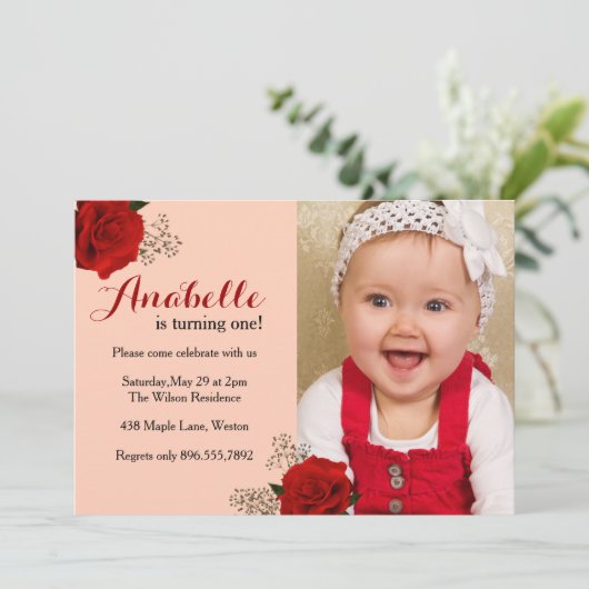 Red Rose First Birthday Invitation Kaart (Staand voorkant)