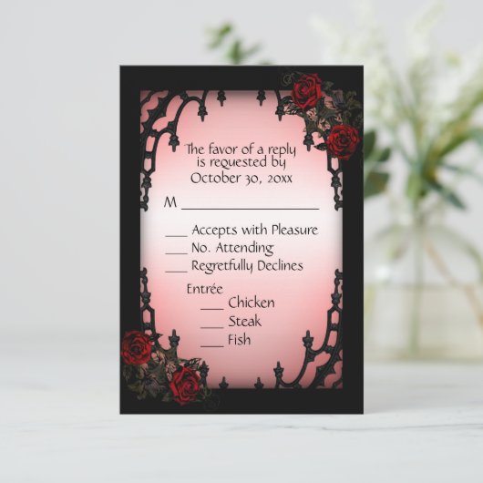 Red Rose Gothic RSVP met menukeuze Kaartje (Staand voorkant)