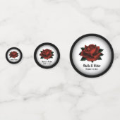 Red Rose Gothic Wedding Names and Date Confetti (Voorkanten)
