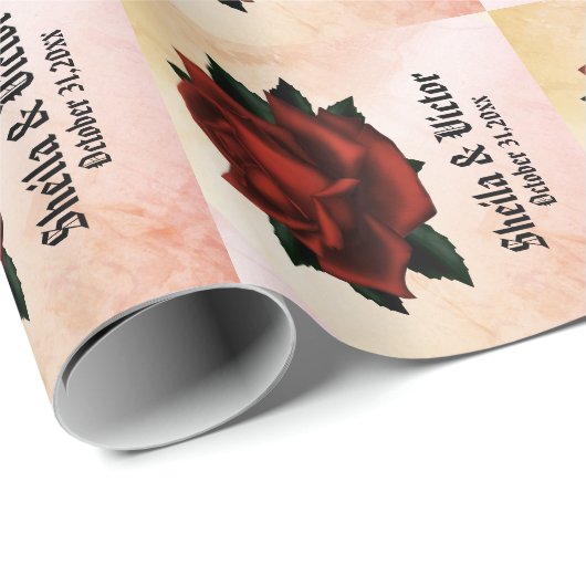 Red Rose Gothic Wedding Names and Date Peach Cadeaupapier (Rol Hoek)
