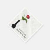 Red Rose in vaas op White Damask Servet (Hoek)