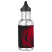 Red rose on black background vintage effect waterfles (Links)