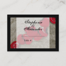 Red Rose Petals op Zand Beach Wedding Plaatskaartje