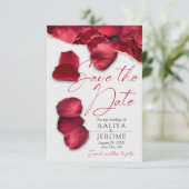 Red Rose Petals Save the Wedding Date Invitation Kaart (Staand voorkant)
