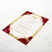 Red Rose Quinceanera Gold Lace Birthday Folie Uitnodiging (Gedraaid)