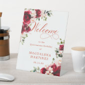 Red Rose Roze Pioen Quinceanera Verjaardag Welkom Reclamebord Met Voetstuk (Insitu)