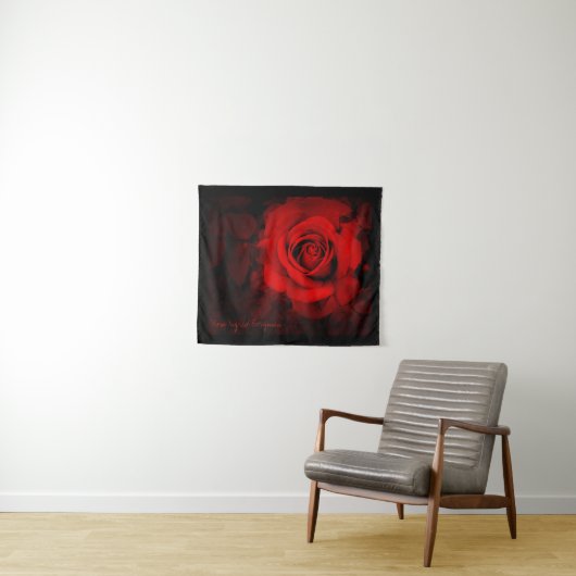 Red Rose [Tapestry] Wandkleed (In Situ (horizontaal))