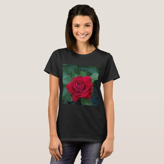 Red Rose Up Close T-shirt (Voorkant volledig)