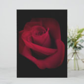 Red Rose Wedding Uitnodiging, sparen de datum Feestdagenkaart (Staand voorkant)