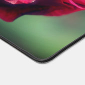 Red Rosebud Bending Flower Personated Bureaumat (Hoek)