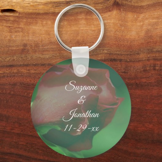 Red Rosebud Flower Personalized Wedding Sleutelhanger (Voorkant)