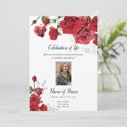 Red Roses Funeral Announcement Uitnodiging (Staand voorkant)