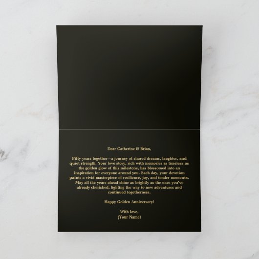 Red Roses & Gold Numerals 50ste bruiloft Jubileum Kaart (Binnen)