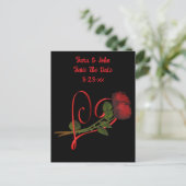 Red Roses Heart Wedding Bewaar de datum Aankondigingskaart (Staand voorkant)