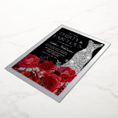 Red Roses & Silver Foil Black 30th Birthday Folie Uitnodiging (Gedraaid)
