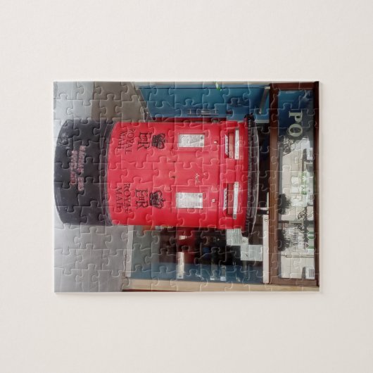 Red Royal letter Box from Royal Post Office Legpuzzel (Horizontaal)
