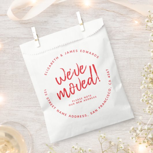 Red Rustic Script We've Moved New Address Bedankzakje (Geknipt)