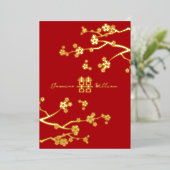 Red Sakura Golden Double Happiness Chinese Wedding Folie Uitnodiging (Staand Voorkant)