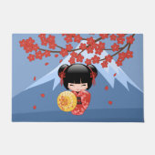 Red Sakura Kokeshi Doll - Cute Geisha Girl Deurmat (Voorkant)