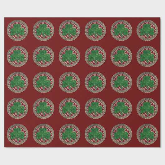 Red Shamrock on Celtic Knots Wrapping Paper Cadeaupapier (Vlak)
