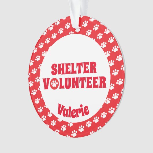 Red Shelter Volunter Ornament (voorkant)
