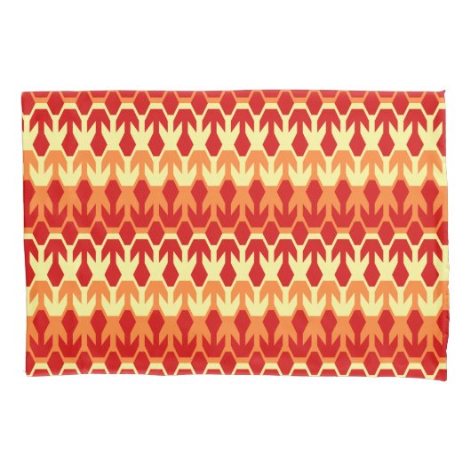 Red Ship and Yellow Arrow Pattern Kussensloop (Voorkant)