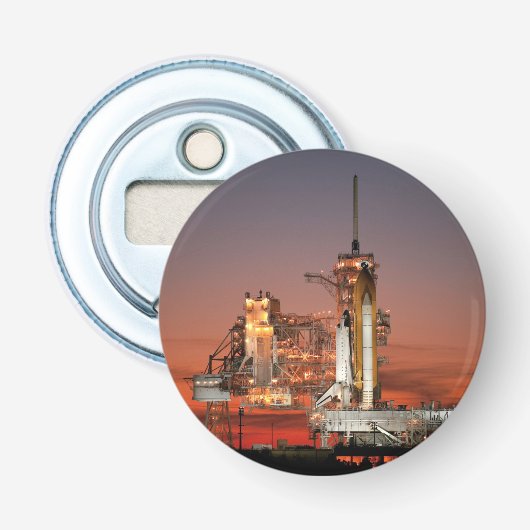 Red Sky voor Space Shuttle Atlantis Lancering Button Flesopener (Voorkant)