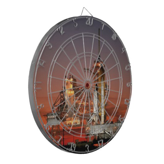 Red Sky voor Space Shuttle Atlantis Lancering Dartbord (Voorkant Links)