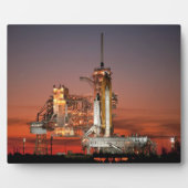 Red Sky voor Space Shuttle Atlantis Lancering Fotoplaat (Voorkant)