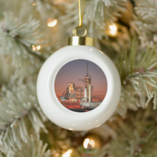 Red Sky voor Space Shuttle Atlantis Lancering Keramische Bal Ornament