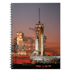 Red Sky voor Space Shuttle Atlantis Lancering Notitieboek