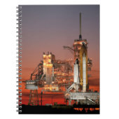 Red Sky voor Space Shuttle Atlantis Lancering Notitieboek (Voorkant)