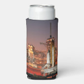 Red Sky voor Space Shuttle Atlantis Lancering Seltzer Blikjeskoeler (Seltzer Voorkant)