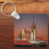 Red Sky voor Space Shuttle Atlantis Lancering Sleutelhanger (Voorkant)