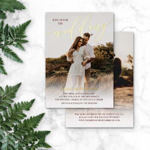 Red sluit zich aan bij ons Gold Script Photo Doubl Folie Uitnodiging