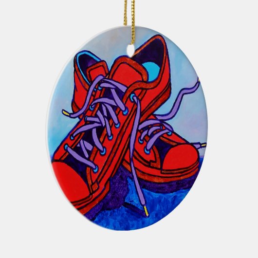 Red Sneakers Twee Keramisch Ornament (Rechts)