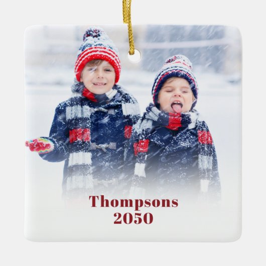 Red Snowflake Photo Custom Red Snowflake Keramisch Ornament (Voorkant)