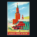 RED SQUARE RUSSIA VINATGE TRAVEL POSTER<br><div class="desc">Een reproductie-afdruk van een Art Deco-poster uit de jaren dertig ter bevordering van het toerisme naar de USSR. Digitaal gerenoveerd om de originele kleuren uit te brengen,  zelfs beter en zo vele onvolkomenheden te bevestigen mogelijk.</div>