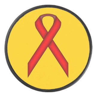 Red Standard Ribbon door Kenneth Yoncich Hockey Puck