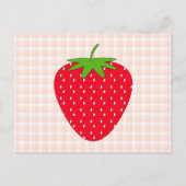 Red Strawberry op Gingham Check. Briefkaart (Voorkant)