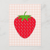 Red Strawberry op Gingham Check. Briefkaart (Voorkant)