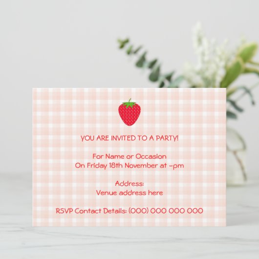 Red Strawberry op Gingham Check. Kaart (Staand voorkant)