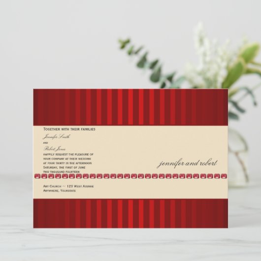 Red Stripe en Ivory Band Ruby Wedding Invitation Kaart (Staand voorkant)