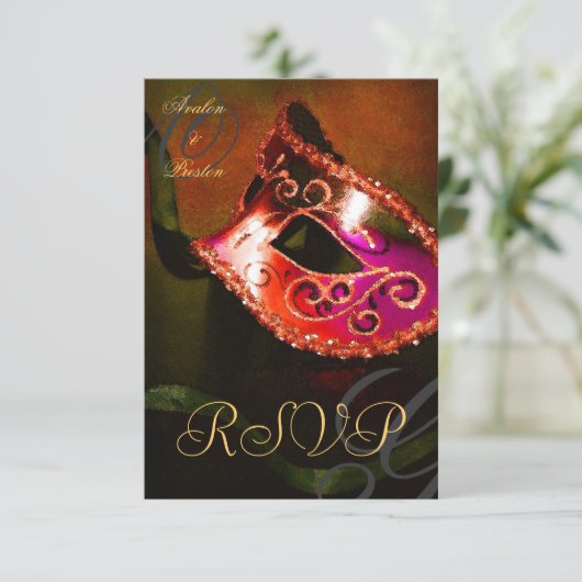 Red Swirl Masquerade Mask RSVP Uitnodiging (Staand voorkant)