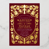 Red Sword Shield middeleeuwse monogram bruiloft Folie Uitnodiging (Voorkant)