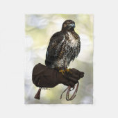Red-tail Hawk op handschoen Fleece Deken (Voorkant)